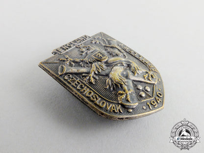 a_second_war_british-_made_czech_artillery_in_england_badge1940_cc_6597