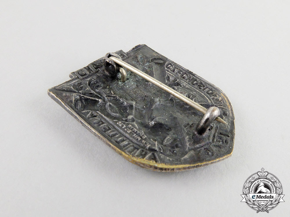 a_second_war_british-_made_czech_artillery_in_england_badge1940_cc_6598