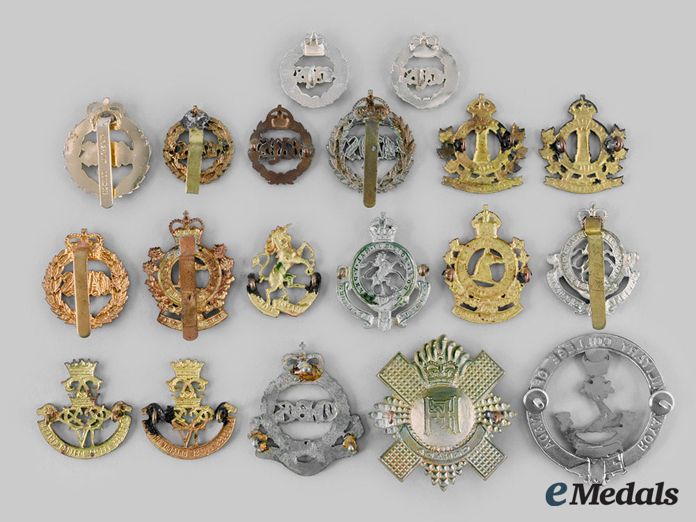 canada._a_lot_of_nineteen_ontario&_quebec_based_regimental_badges_ci19_3756_1_1_1