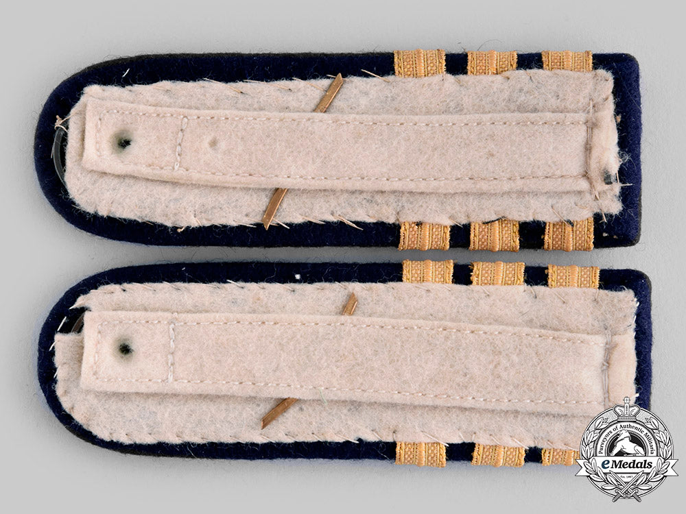 germany,_federal_republic._a_set_of_navy_engineer_korvettenkapitän_shoulder_boards_ci19_9726_2