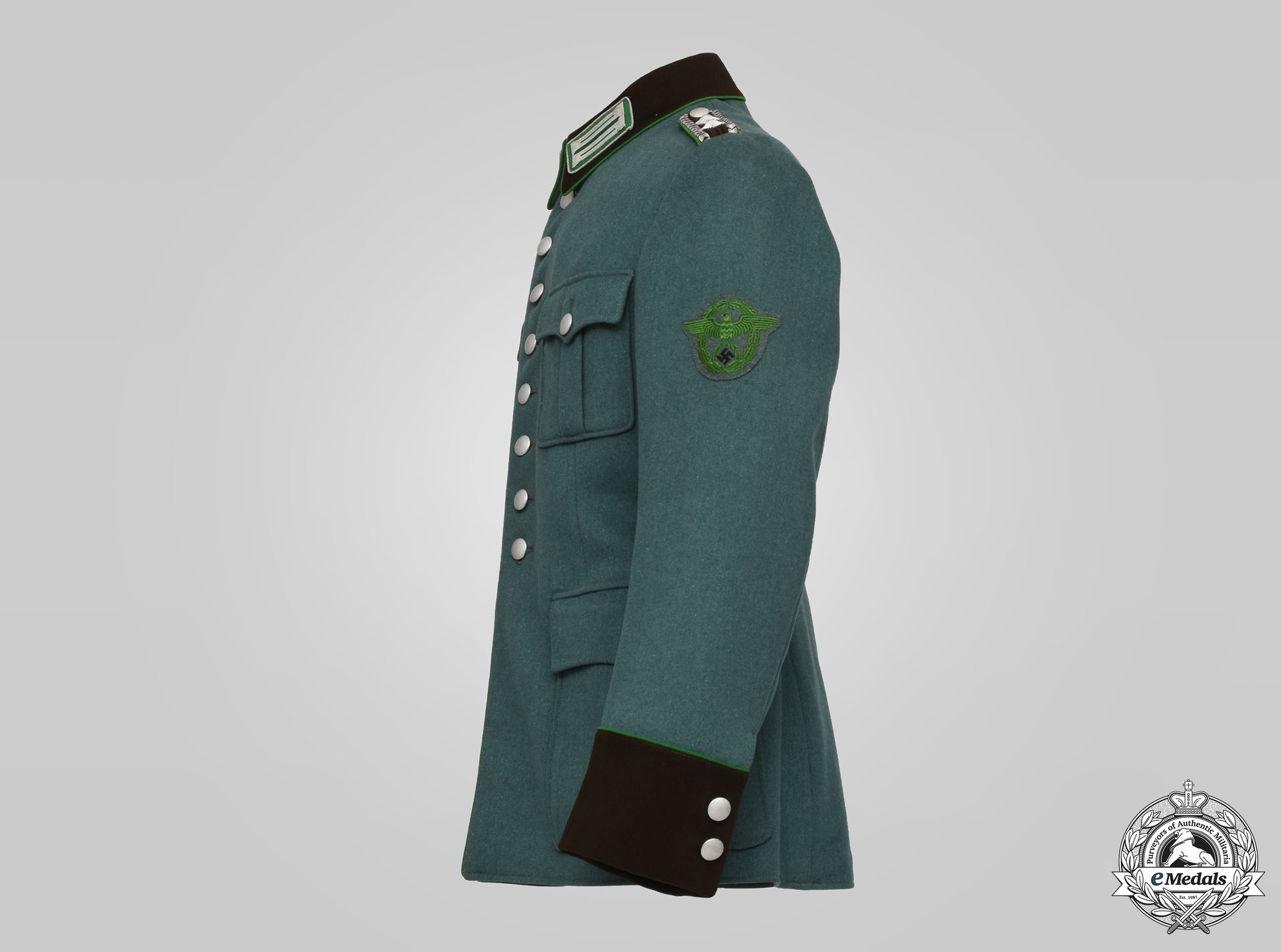 germany,_schutzpolizei._a_hauptwachtmeister’s_service_uniform_cic_2021_213emd_1261_1