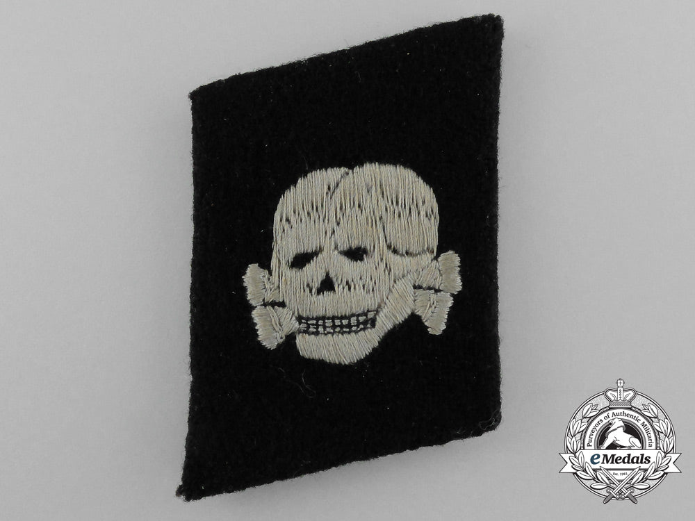 an_early_waffen-_ss_totenkopf_collar_tab_d_0595