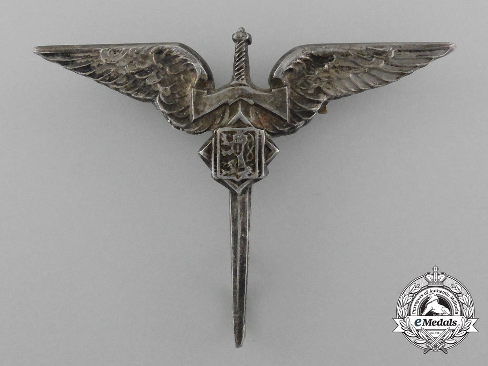 czechoslovakia,_republic._an_air_force_army_gunner_badge,_by_spink&_son,_c.1944_d_1297_1