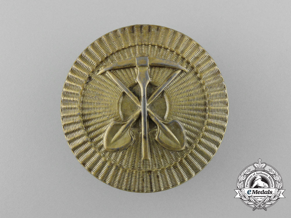 a_first_war_period_austrian_pioneer's_badge_d_3511_2