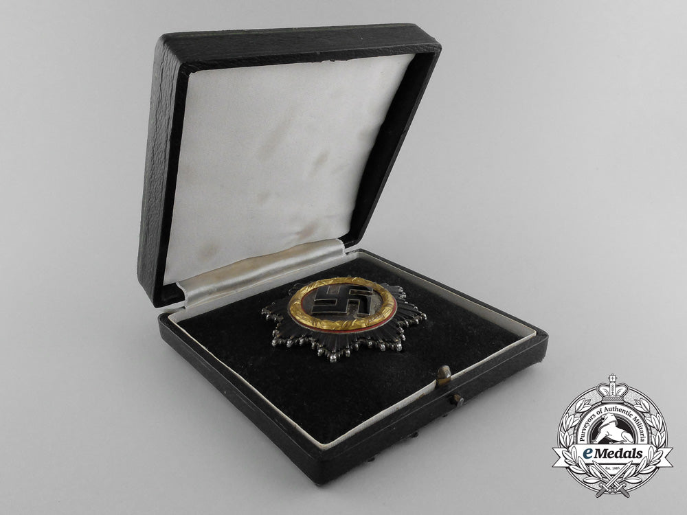 a_cased_german_cross_in_gold_awarded_to_petty_officer_gerhard_friese_of_s26/1_st_e-_boat_flotilla_d_6891_1