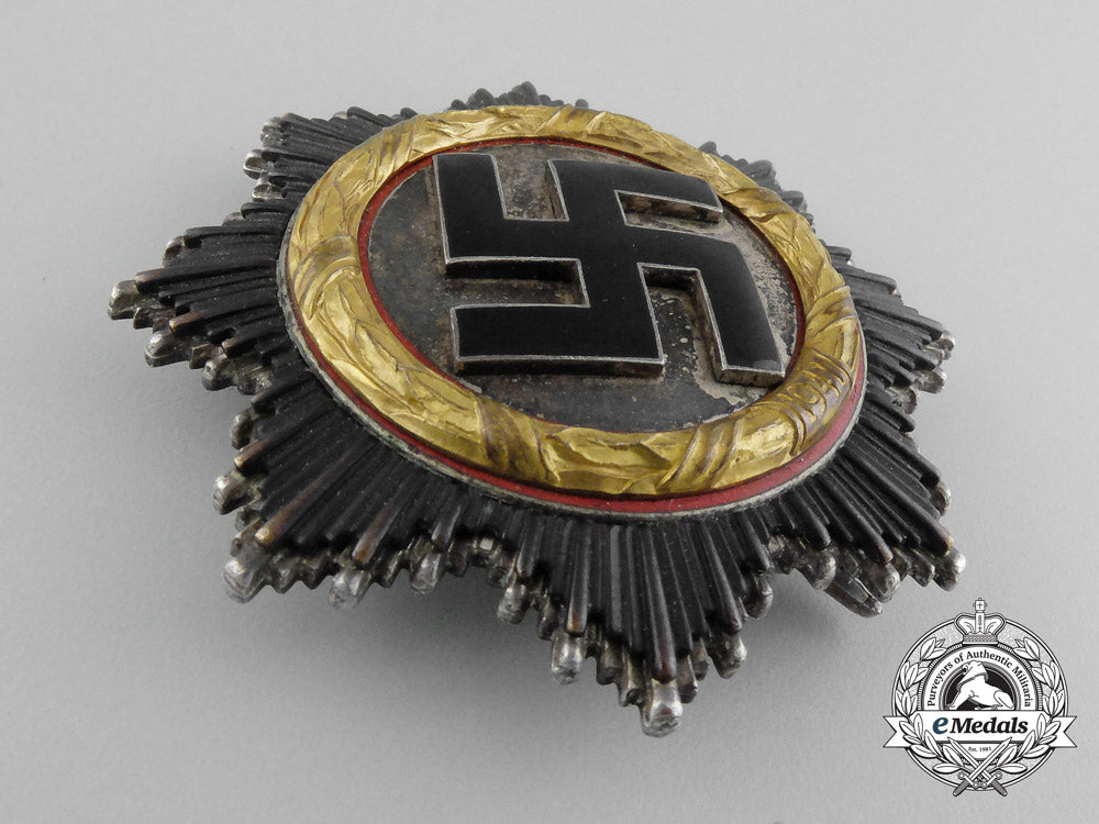 a_cased_german_cross_in_gold_awarded_to_petty_officer_gerhard_friese_of_s26/1_st_e-_boat_flotilla_d_6894_1