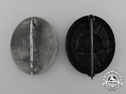 a_lot_of_two_second_war_german_wound_badges;_silver_and_black_grade;_both_marked_d_7436