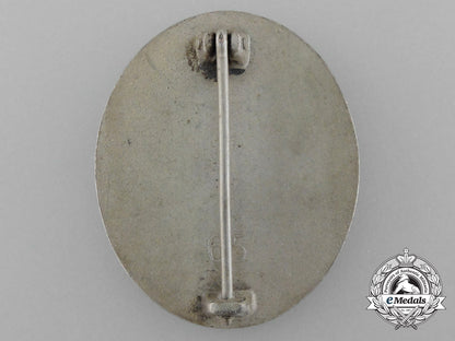 a_second_war_silver_grade_wound_badge_by_klein&_quenzer_d_8161