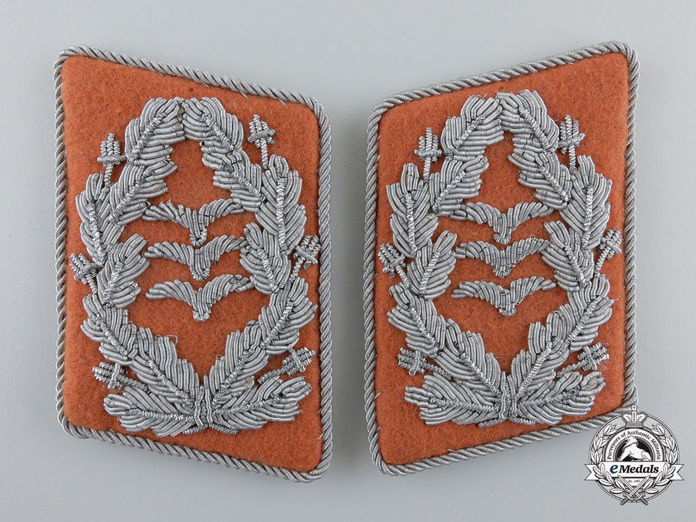 a_luftwaffe_signals_oberst’s_collar_tabs_d_941