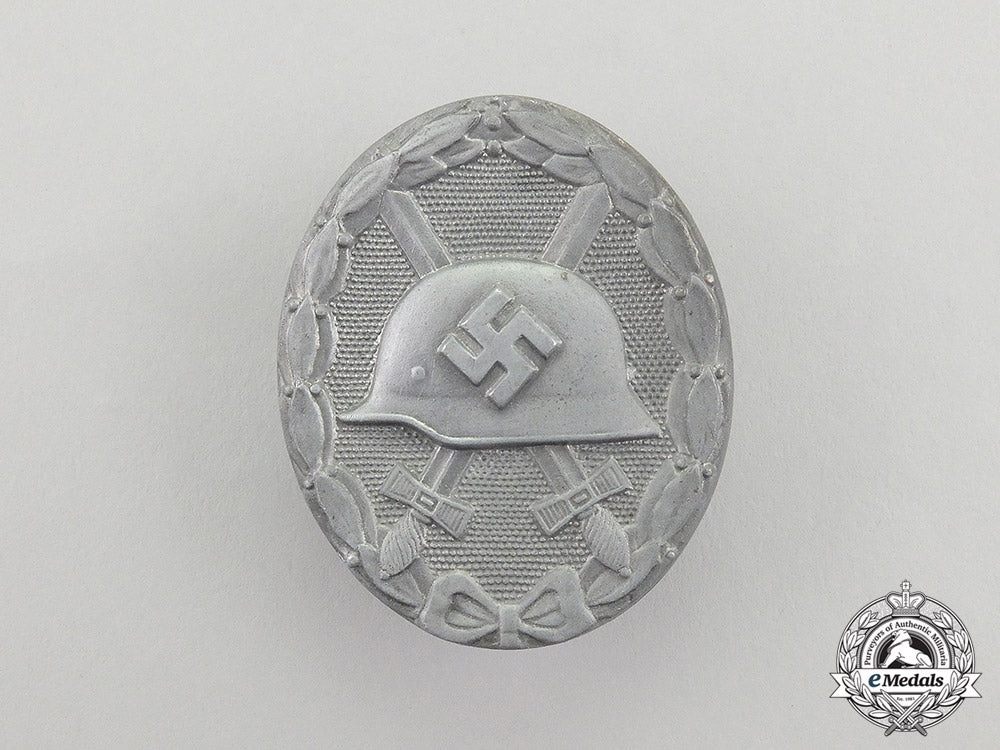 a_second_war_german_silver_grade_wound_badge_by_steinhauer&_lück_of_lüdenscheid_dd_2117