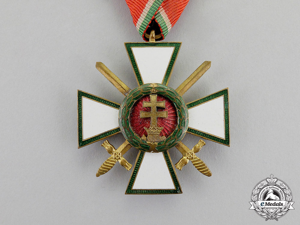 hungary._a_hungarian_order_of_merit;_military_division4_th_class_with_swords_dd_5685