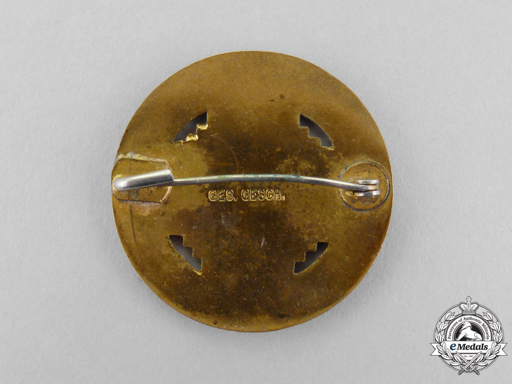 a_german_reichs-_midwife’s_association_membership_badge_dscf1778