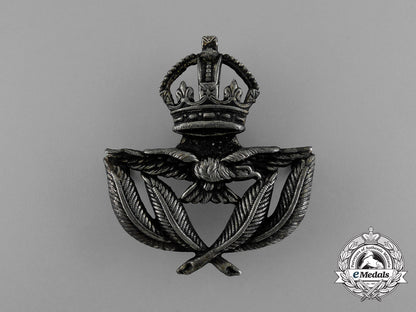 a_royal_canadian_air_force(_rcaf)_warrant_officer1_st_class_tudor_crown_cap_badge_e_0160