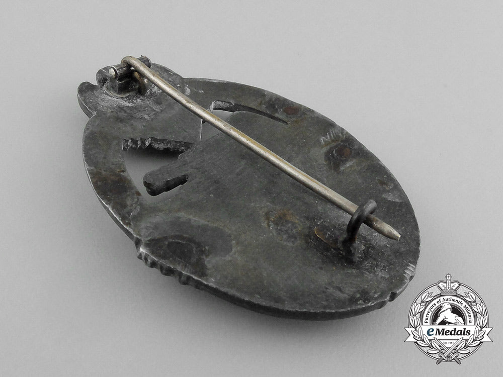 a_second_war_german_silver_grade_tank_badge_e_4211