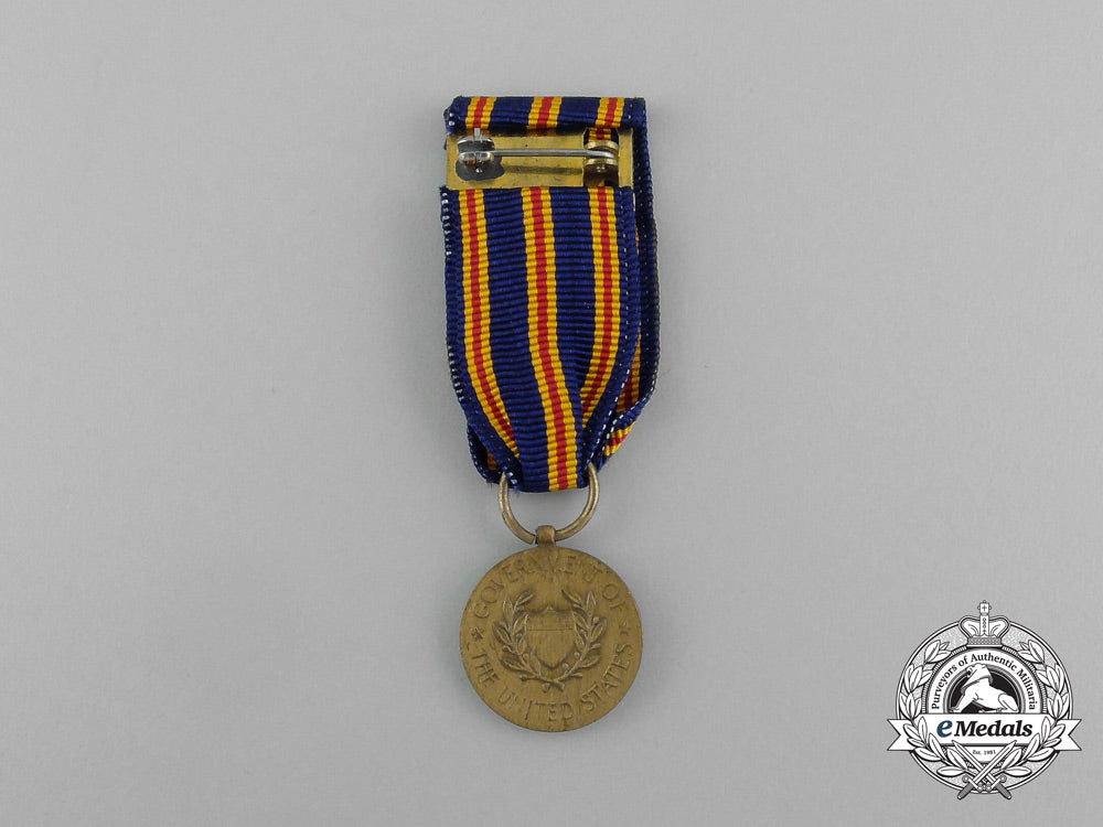 united_states._a_civilian_vietnam_service_medal_with_miniature&_lapel_pin_e_837_1