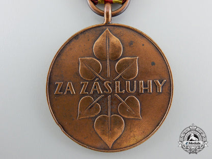 a_slovakian_war_victory_cross_order;7_th_class_medal_e_874