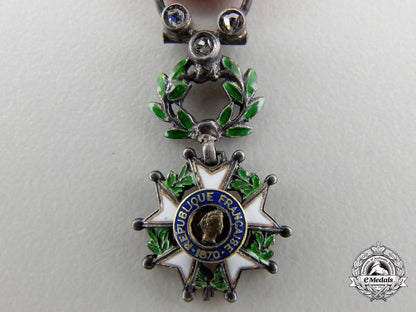 a_miniature_french_legion_d’_honneur_with_diamonds_em160b_1_1