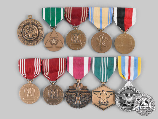united_states._a_lot_of_ten_army_awards__emd1439_c20_01717_1