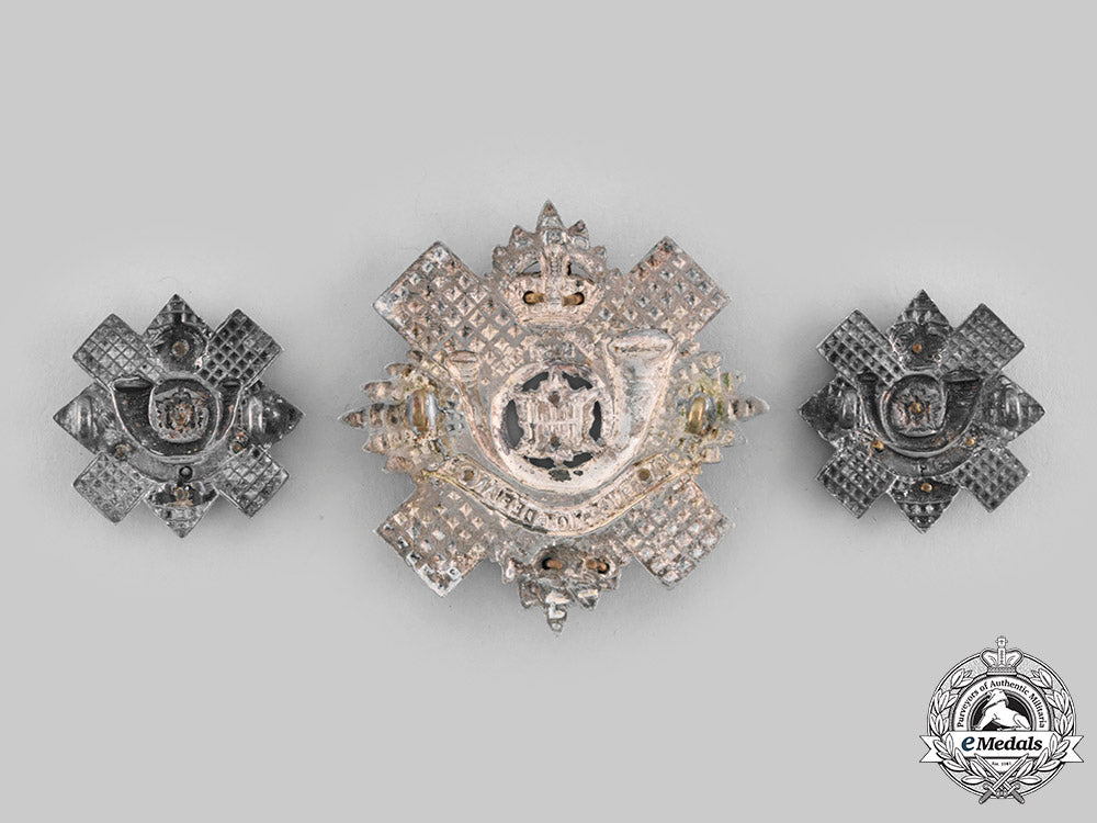 canada,_commonwealth._a_highland_light_infantry_of_canada_officer's_insignia_set,_by_j.r.gaunt__emd6013_c20_02215