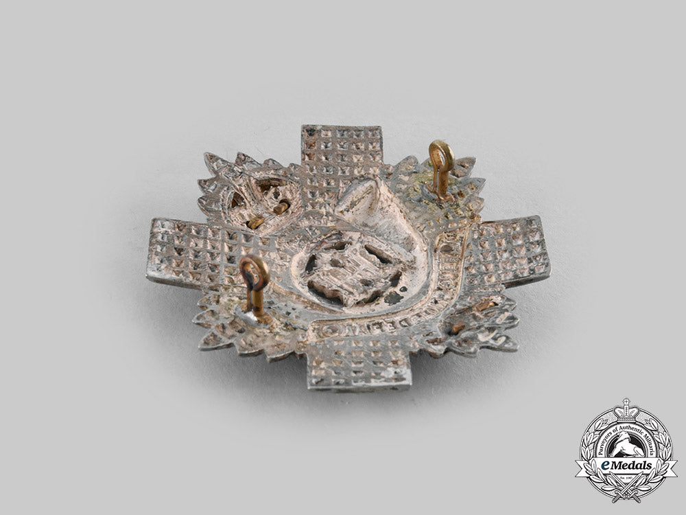 canada,_commonwealth._a_highland_light_infantry_of_canada_officer's_insignia_set,_by_j.r.gaunt__emd6017_c20_02217