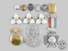 Canada, Commonwealth. A Lot Of Twelve Army And Fire Service Items