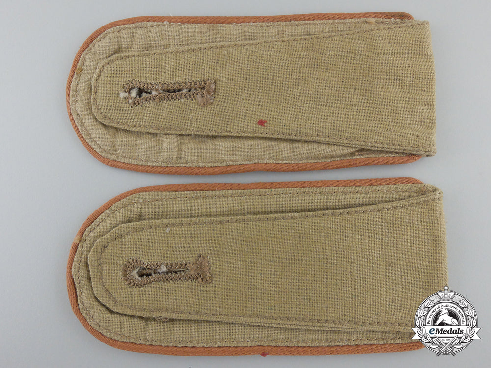 a_pair_of_luftwaffe_signals_em’s_tropical_shoulder_straps_f_416