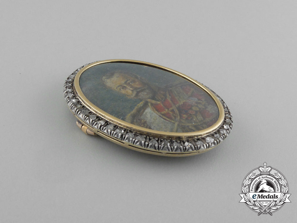 an_exquisite_russian_imperial_tsar_nicholas_ii_brooch_in_gold&_diamonds_f_901_1