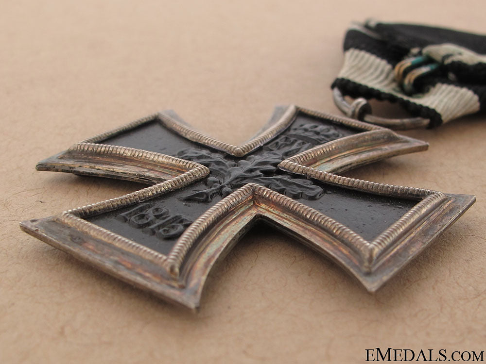 cased_wwi_iron_cross2_nd._class_geic3485e