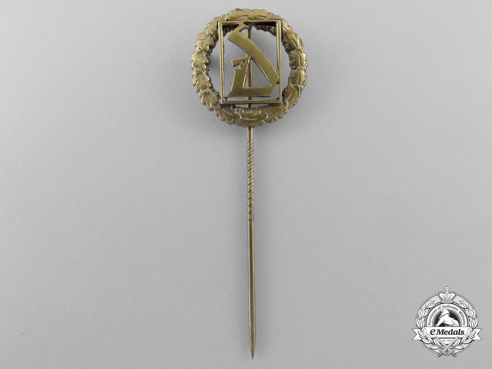 germany._a_works_kiel(_deutsche_werke_kiel)_badge_of_honour_stickpin_h_490_1