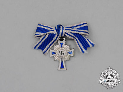 a_cased_silver_grade_cross_of_honour_of_the_german_mother_by_deumer_h_709_1