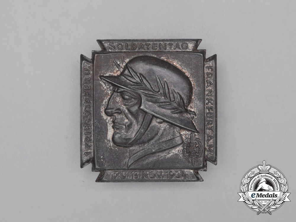 a1934_nskov1_st_war_casualties_and_veterans_remembrance_day_badge_i_517_1