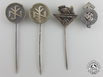 four_second_war_german_pins_img_01_18_7