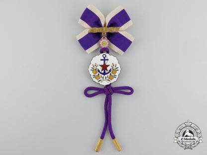 a_japanese_women's_association_distinguished_service_badge_img_02_14