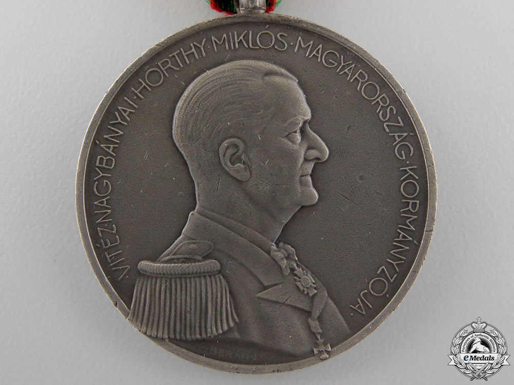 a_second_war_hungarian_bravery_medal;_silver_grade_img_02.jpg556efec9072ae