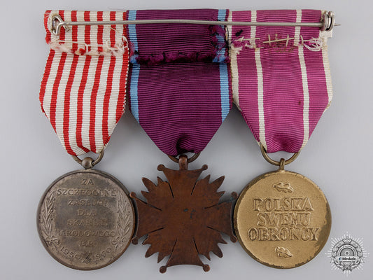 a_polish_medal_bar_with_three_awards_img_02.jpg5508633d8ad21