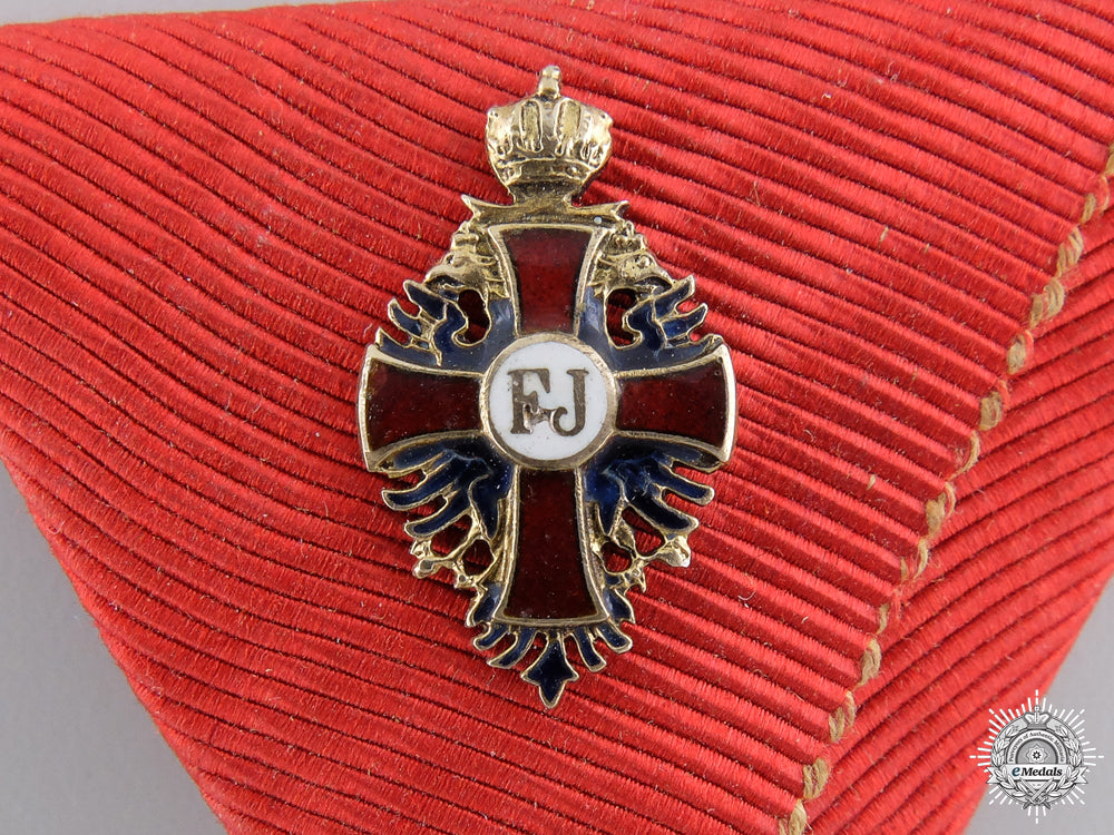 a_miniature_austrian_order_of_franz_joseph_img_02.jpg54eb76e159d01