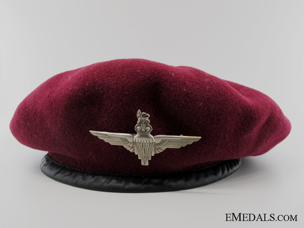 wwii1944_british_parachute_regiment_beret_with_photographs_img_02.jpg532c556e865d5