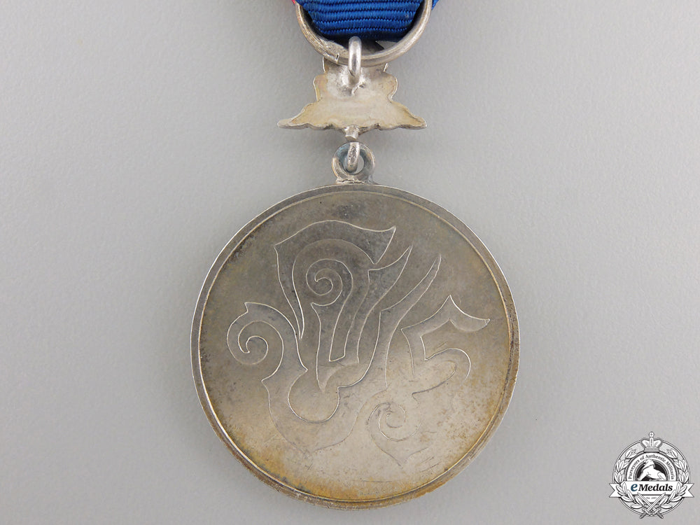 a_thai_order_of_the_crown;_silver_grade_medal_img_03.jpg5568b9526d69a