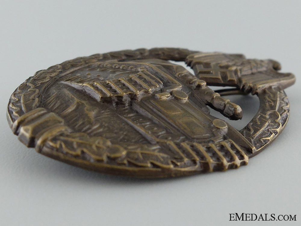 an_early_tombac_tank_badge;_bronze_grade_img_03.jpg538e17503cc20