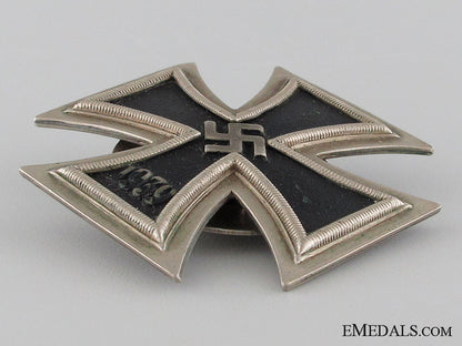 iron_cross_first_class1939_by_juncker_img_05.jpg5328962179152