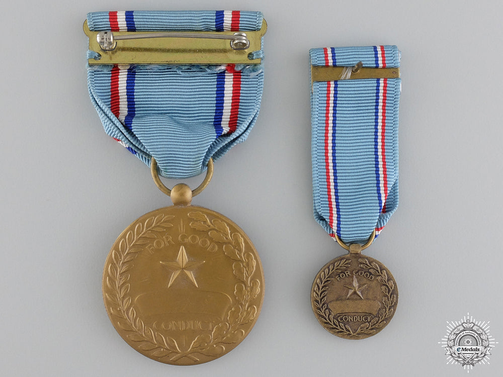 two_american_cased_merit_medals_img_07.jpg54c0037b7d48f