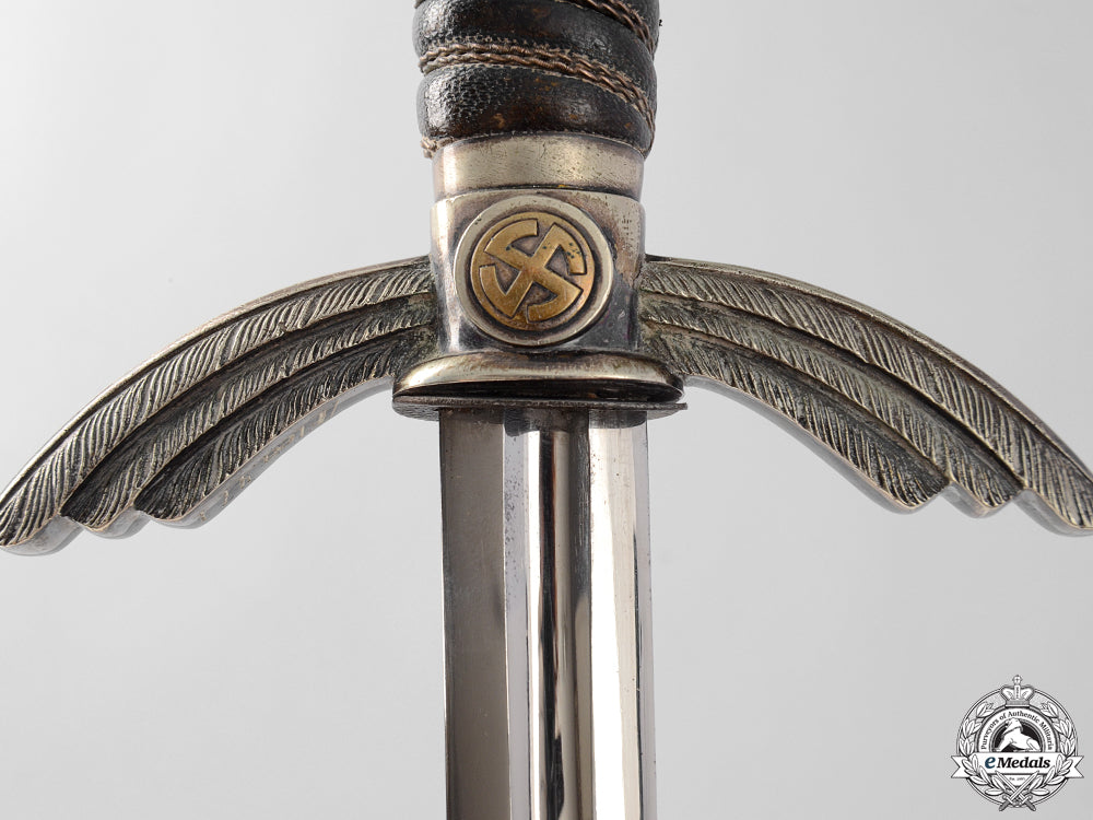 an_early_luftwaffe_sword_by_e.&_f._hörster&_company,_solingen_img_11.jpg559fd9f7c6b1a