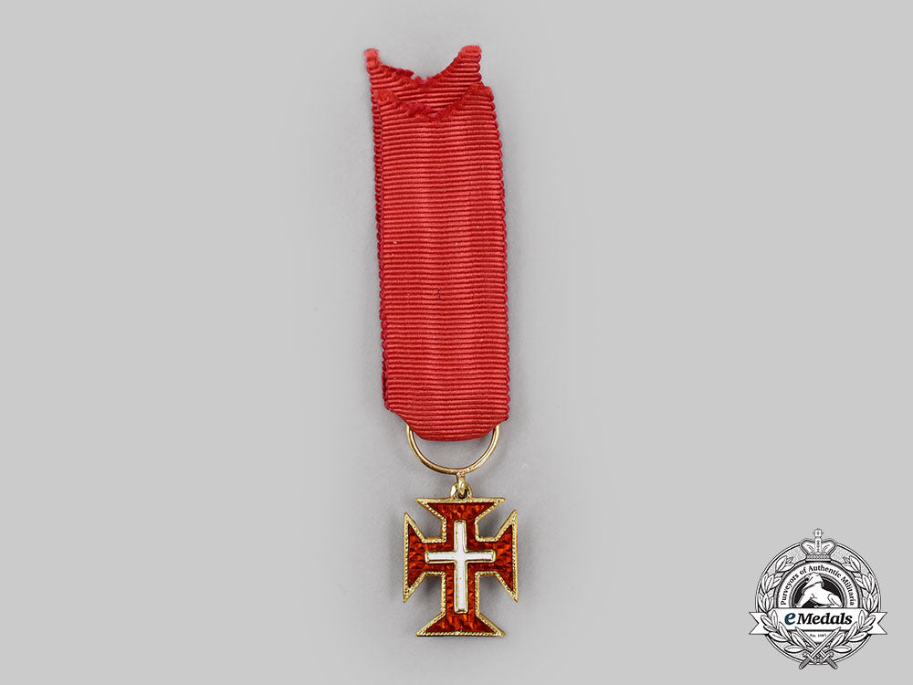 portugal,_kingdom._a_military_order_of_christ,_knight_and_miniature,_in_gold,_c.1920_l22_l22_mnc9520_452_902