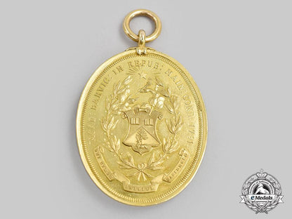 united_states._a_berwick_academy,_cogswell_medal_in_gold_to_sadie_r._ricker,_c.1886_l22_mnc0263_213