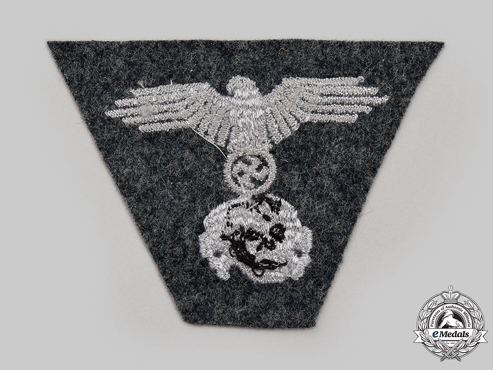 germany,_ss._a_waffen-_ss_em/_nco’s_dachau-_style_m43_cap_insignia_l22_mnc0469_133