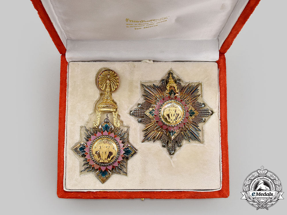 thailand,_kingdom._an_order_of_the_white_elephant,_knight_grand_cordon(_special_class)_set_in_case_l22_mnc0801_455_1