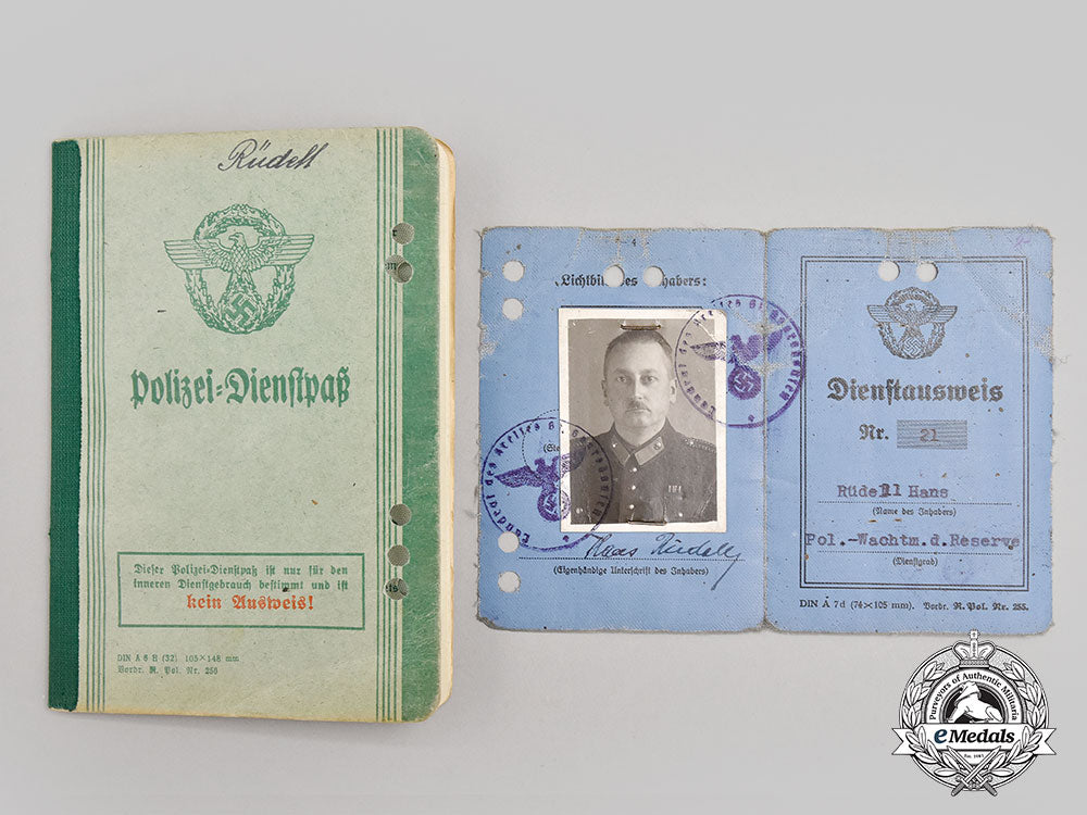 germany,_ordnungspolizei._a_mixed_lot_of_service_books_l22_mnc1368_956