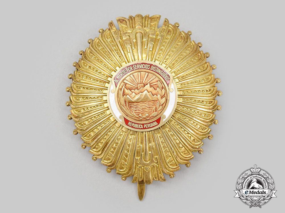 peru,_republic._an_order_of_merit_for_distinguished_services,_i_class_grand_cross_set_by_the_lima_national_mint,_c.1960_l22_mnc2722_405_1