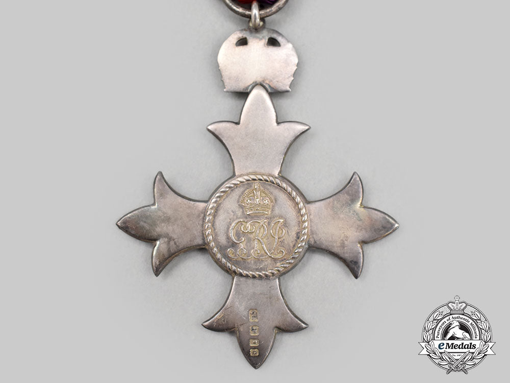 united_kingdom._an_order_of_the_british_empire,_officer’s_badge,_military_division_l22_mnc3590_873