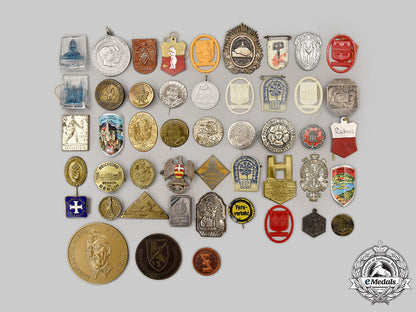 germany._a_mixed_lot_of_commemorative_badges_and_buttons_l22_mnc4062_517